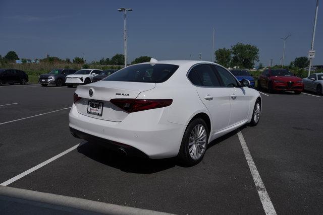 Photo of 2021 Alfa White Alfa Romeo Giulia