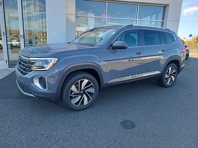 Photo of 2025 Pure Gray Volkswagen Atlas