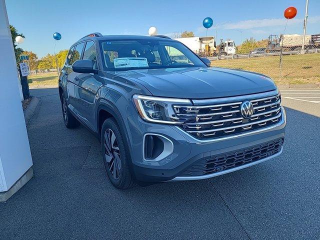 Photo of 2025 Pure Gray Volkswagen Atlas