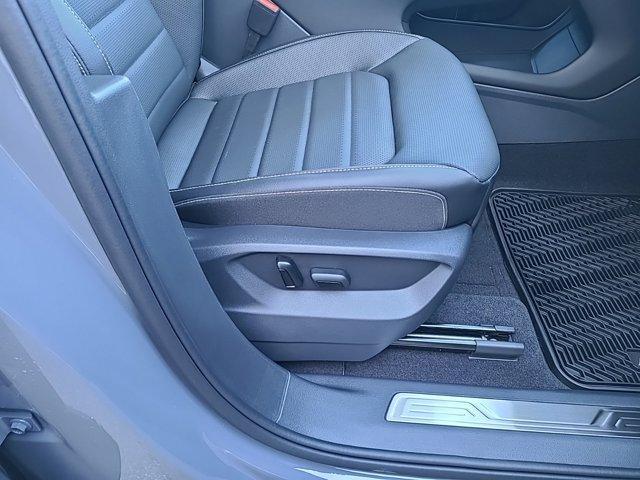 Photo of 2025 Pure Gray Volkswagen Atlas