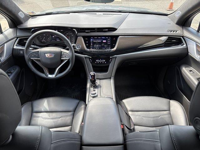 Photo of 2024 Silver Metallic Cadillac XT6