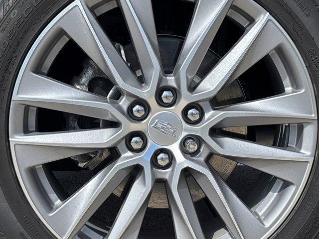 Photo of 2024 Silver Metallic Cadillac XT6