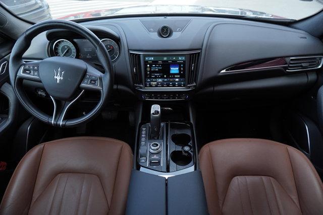 Photo of 2022 Grigio Maratea Metallic Maserati Levante