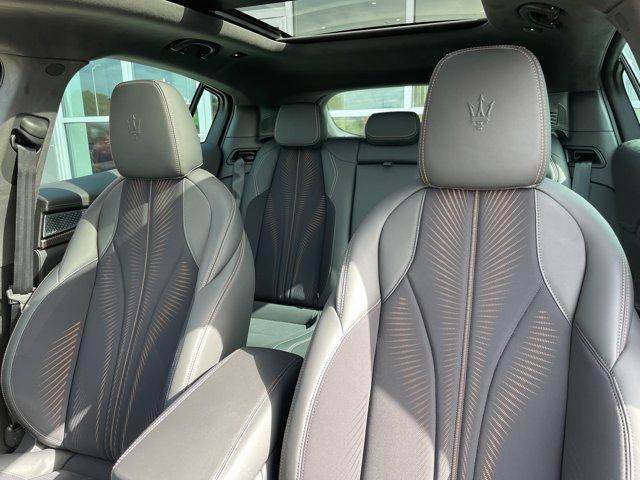Photo of 2025 Nero Maserati Grecale Folgore