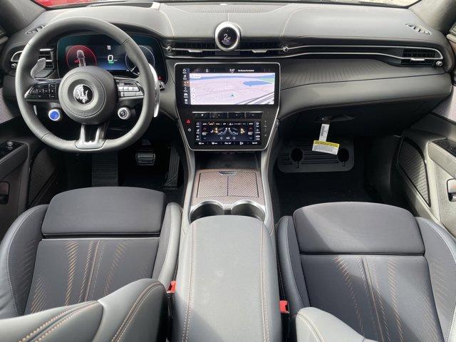Photo of 2025 Nero Maserati Grecale Folgore