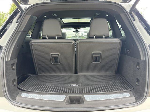 Photo of 2022 Crystal White Tri-Coat Cadillac XT6