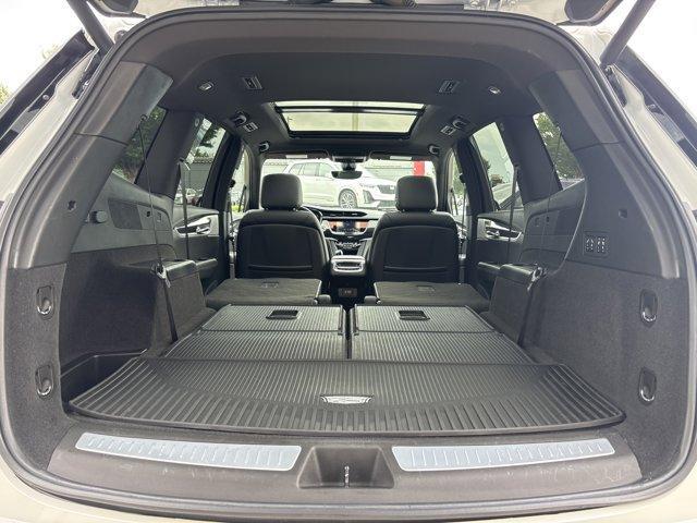 Photo of 2022 Crystal White Tri-Coat Cadillac XT6