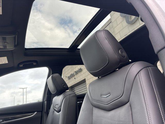 Photo of 2022 Crystal White Tri-Coat Cadillac XT6