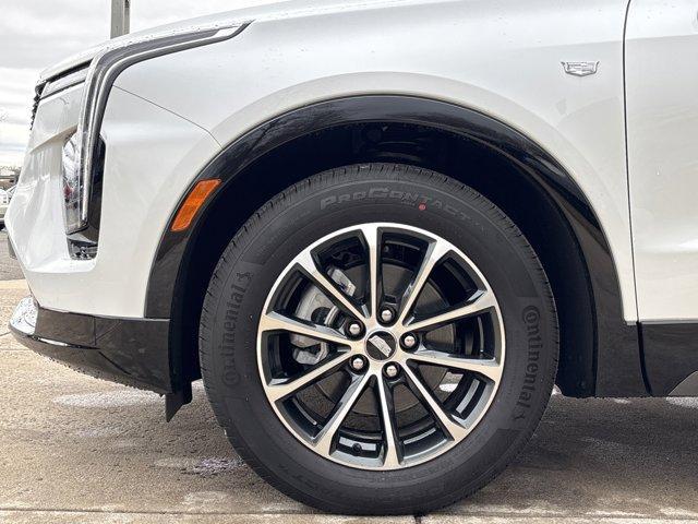Photo of 2025 Crystal White Tri-Coat Cadillac XT4