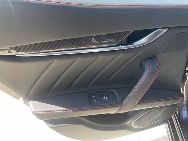 Photo of 2024 Grigio Maserati Ghibli