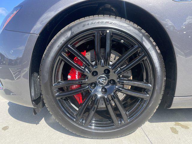 Photo of 2024 Grigio Maserati Ghibli