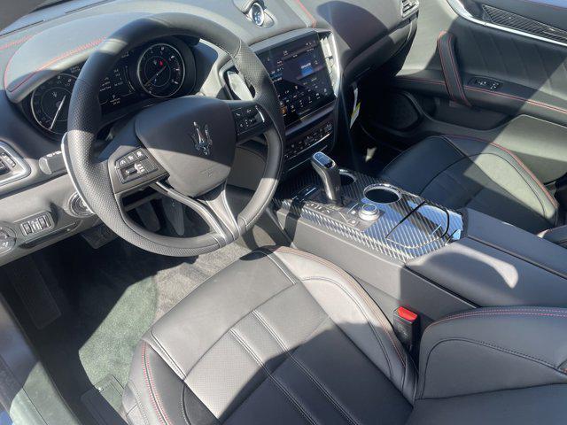 Photo of 2024 Grigio Maserati Ghibli