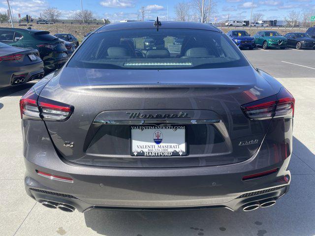 Photo of 2024 Grigio Maserati Ghibli