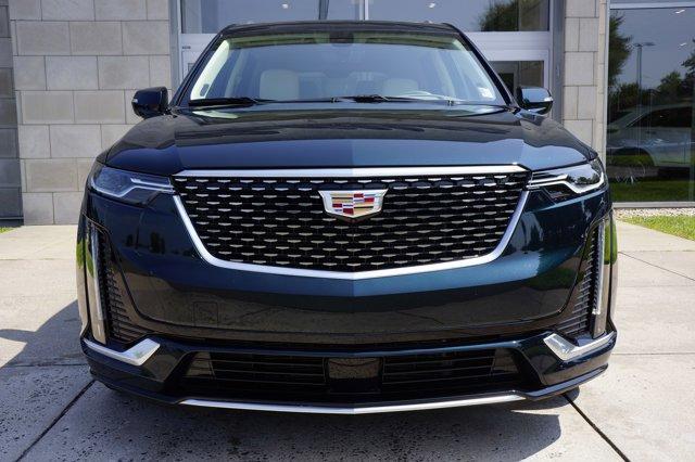 Photo of 2024 Emerald Cadillac XT6