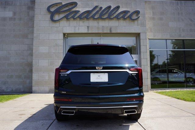 Photo of 2024 Emerald Cadillac XT6