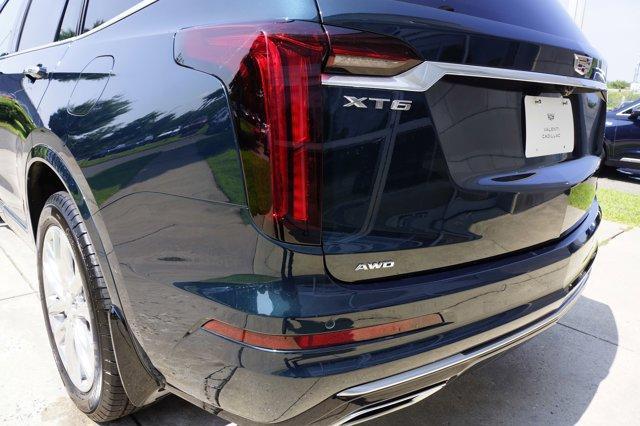 Photo of 2024 Emerald Cadillac XT6