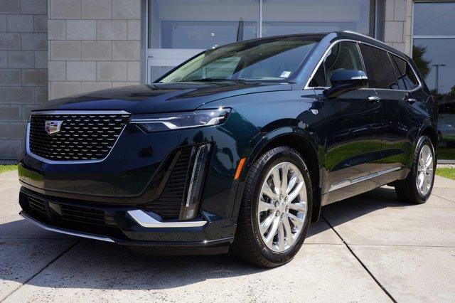 Photo of 2024 Emerald Cadillac XT6