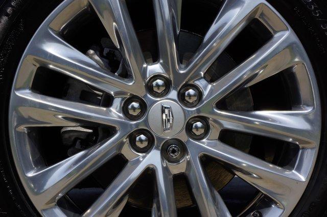 Photo of 2024 Emerald Cadillac XT6