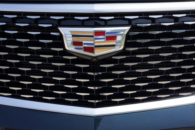 Photo of 2024 Emerald Cadillac XT6