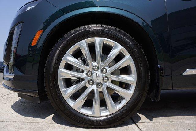Photo of 2024 Emerald Cadillac XT6