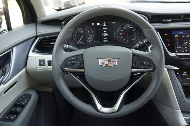 Photo of 2024 Emerald Cadillac XT6