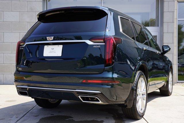 Photo of 2024 Emerald Cadillac XT6