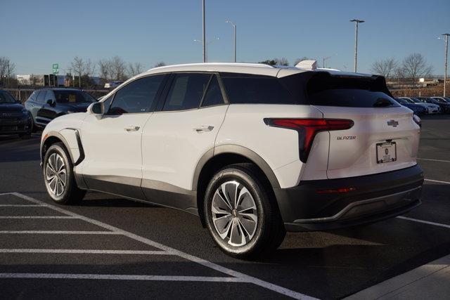 Photo of 2024 Summit White Chevrolet Blazer EV