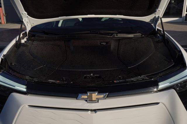 Photo of 2024 Summit White Chevrolet Blazer EV