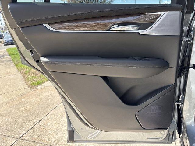 Photo of 2024 Silver Metallic Cadillac XT6