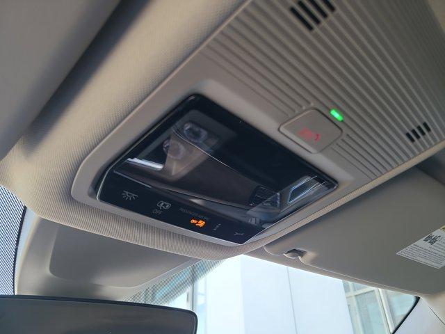 Photo of 2024 Silver Bird Metallic Volkswagen Atlas