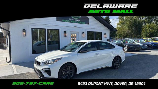 Photo of 2021 White Kia Forte