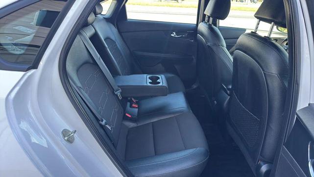 Photo of 2021 White Kia Forte