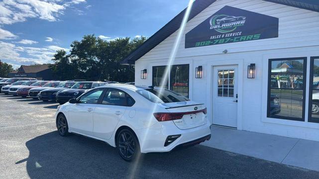 Photo of 2021 White Kia Forte