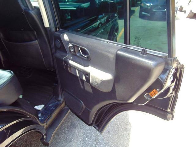 Photo of 2003 Java Black Land Rover Discovery