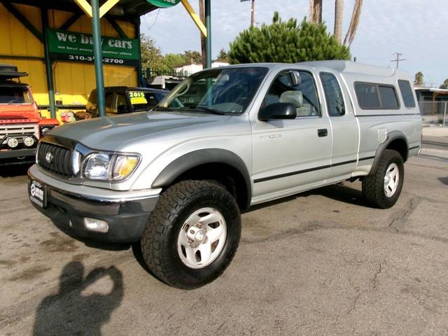 Photo of 2003 Lunar Mist Metallic Toyota Tacoma