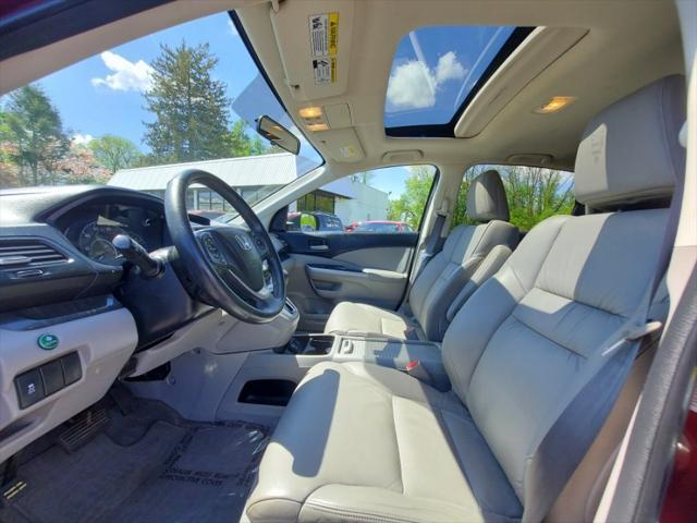 Photo of 2013 Maroon Honda CR-V