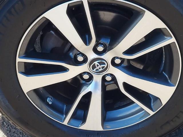 Photo of 2016 Magnetic Gray Metallic Toyota RAV4