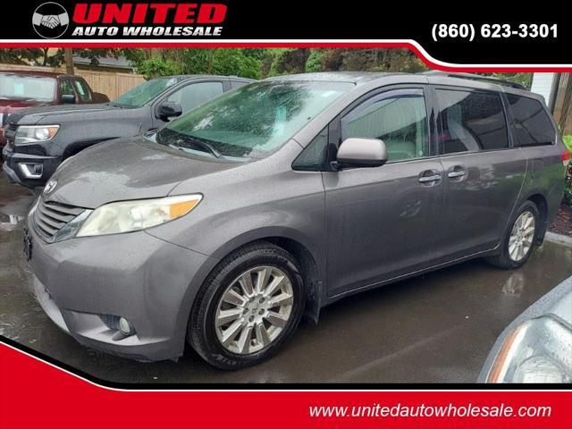 2012 Toyota Sienna
