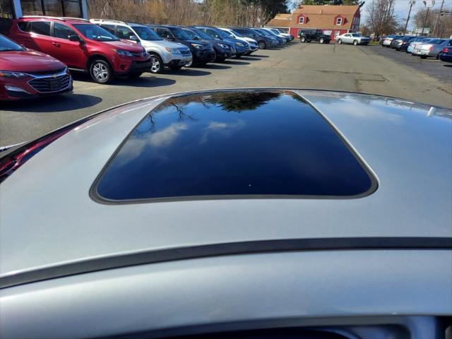 Photo of 2011 Radiant Silver Hyundai SONATA