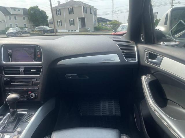 Photo of 2015 Black Audi SQ5