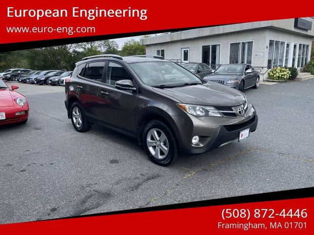 Photo of 2013 Brown Toyota RAV4
