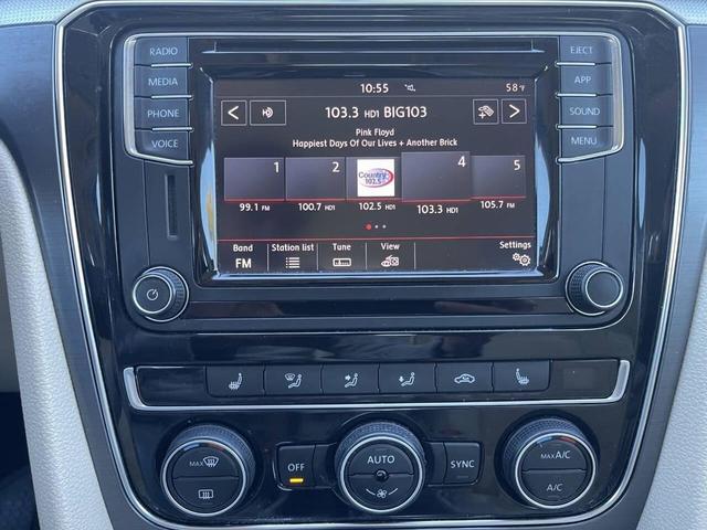 Photo of 2018 Black Volkswagen Passat