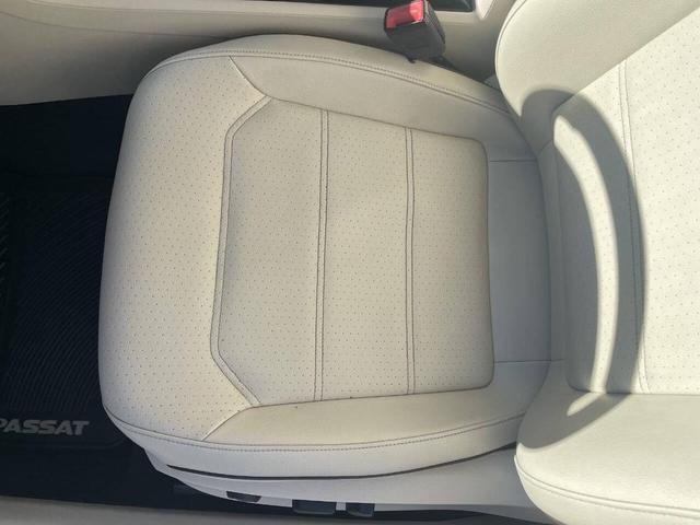 Photo of 2018 Black Volkswagen Passat