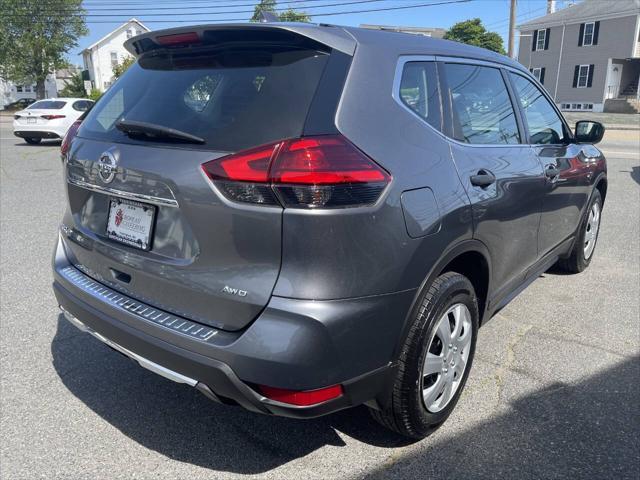 Photo of 2017 Gray Nissan Rogue
