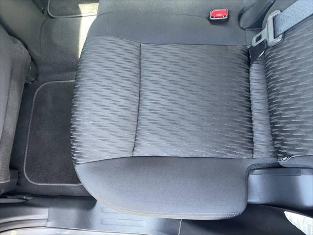 Photo of 2017 Gray Nissan Rogue