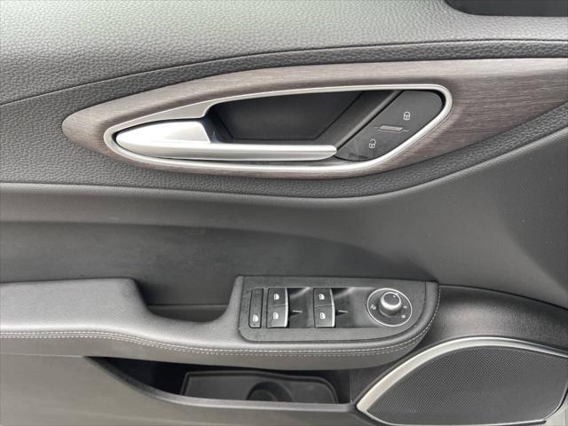 Photo of 2021 Silver Alfa Romeo Giulia