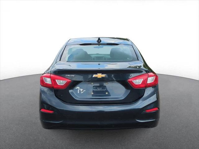 Photo of 2016 Blue Ray Metallic Chevrolet Cruze
