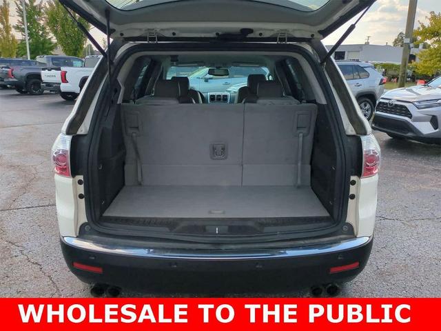 Photo of 2010 Summit White GMC Acadia