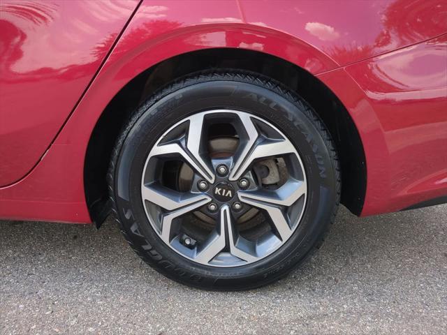 Photo of 2019 Currant Red Kia Forte