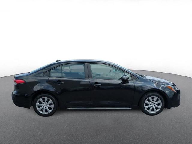 Photo of 2021 Black Sand Pearl Toyota Corolla